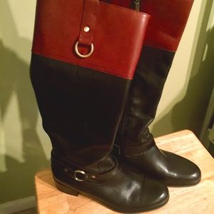 Tall boots..to the knee